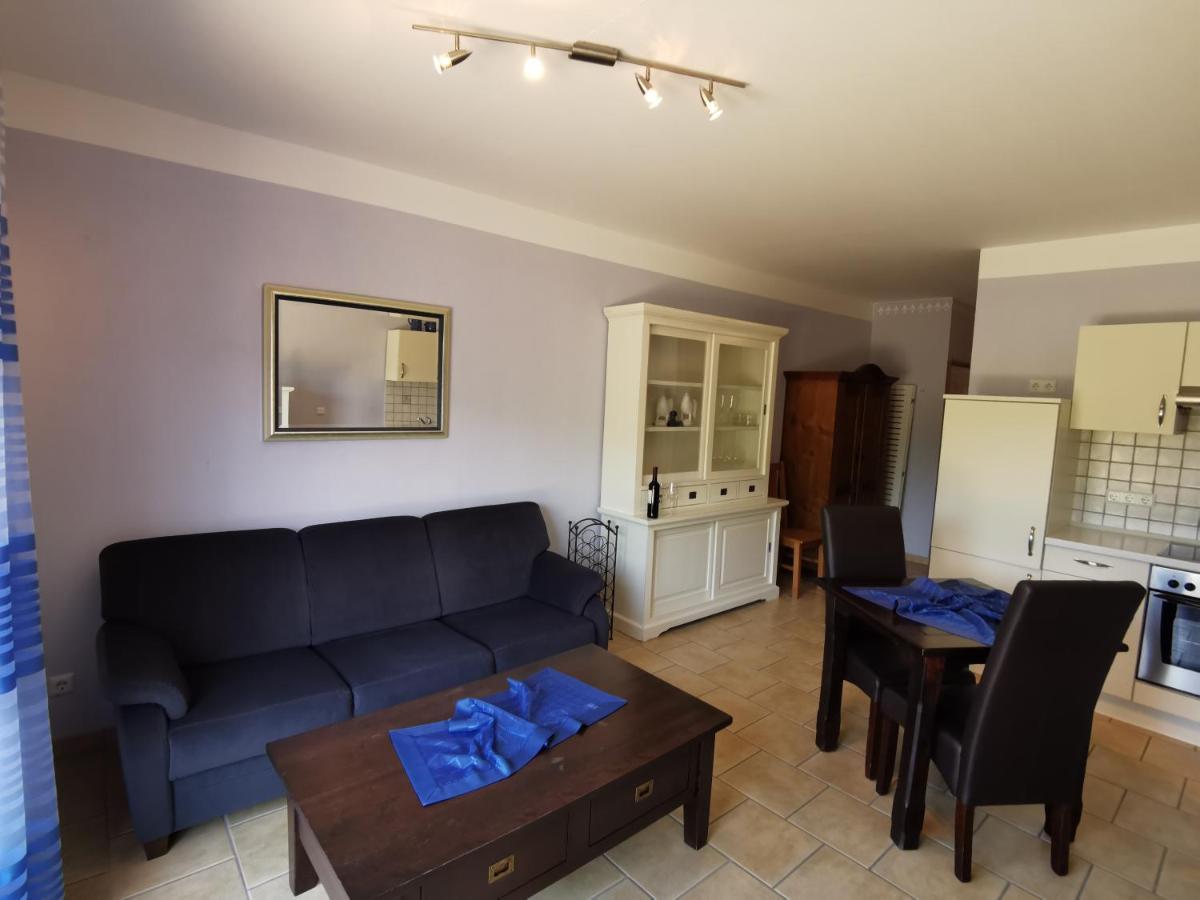 Apartamento Weingut Amlinger&Sohn Neef Exterior foto