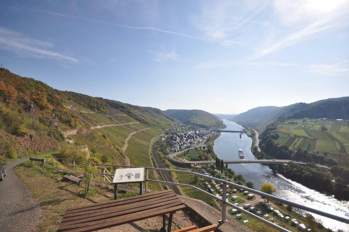 Apartamento Weingut Amlinger&Sohn Neef Exterior foto